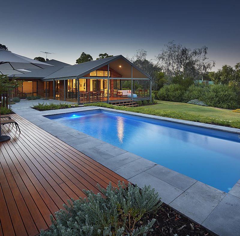Pool builder yarragon